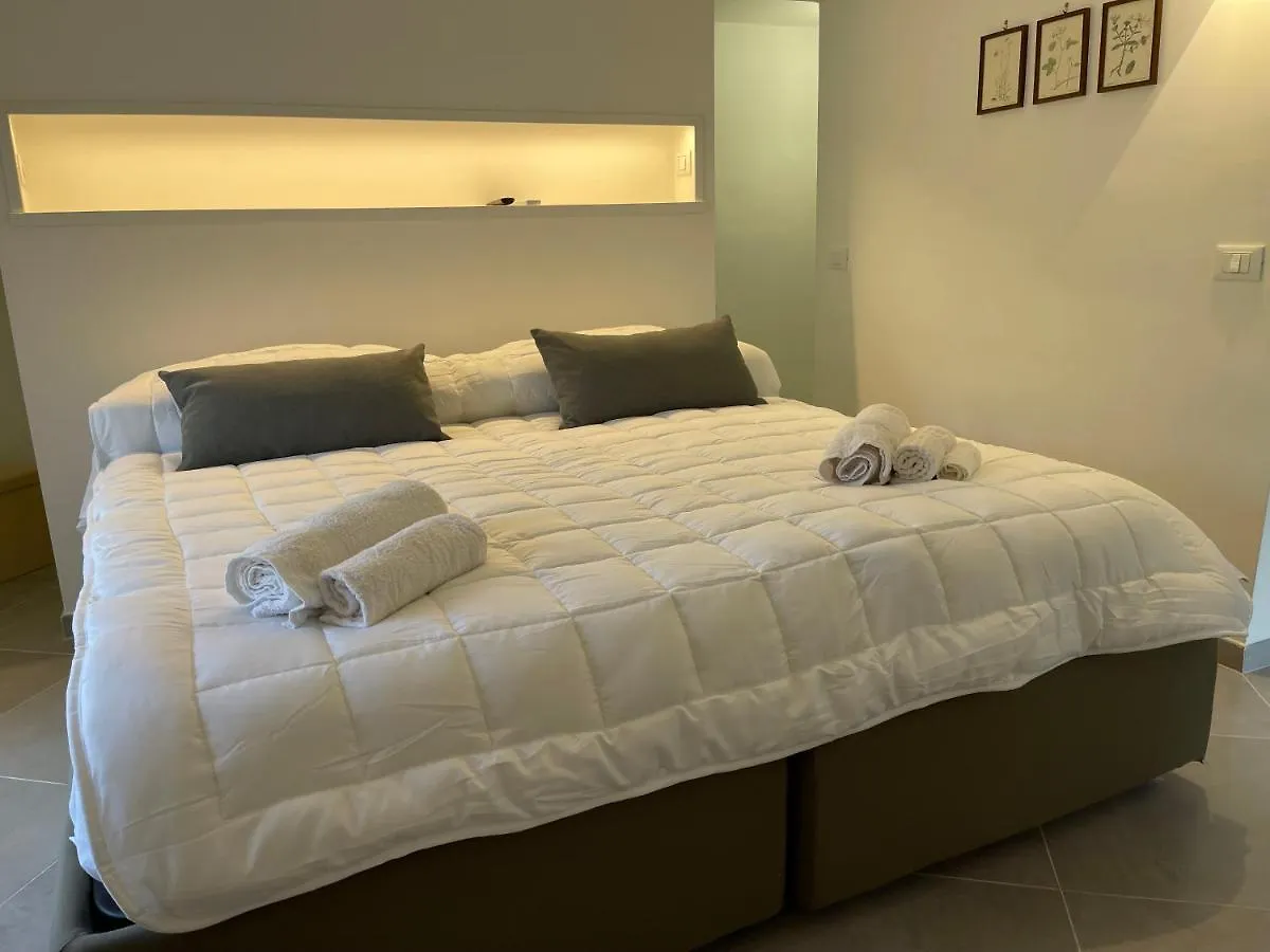 Cathedral House Design Apartment Palermo 0*,  Italy